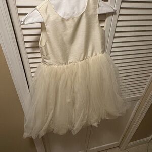 Beautiful formal dress. Great for wedding, religious ceremony, or church.